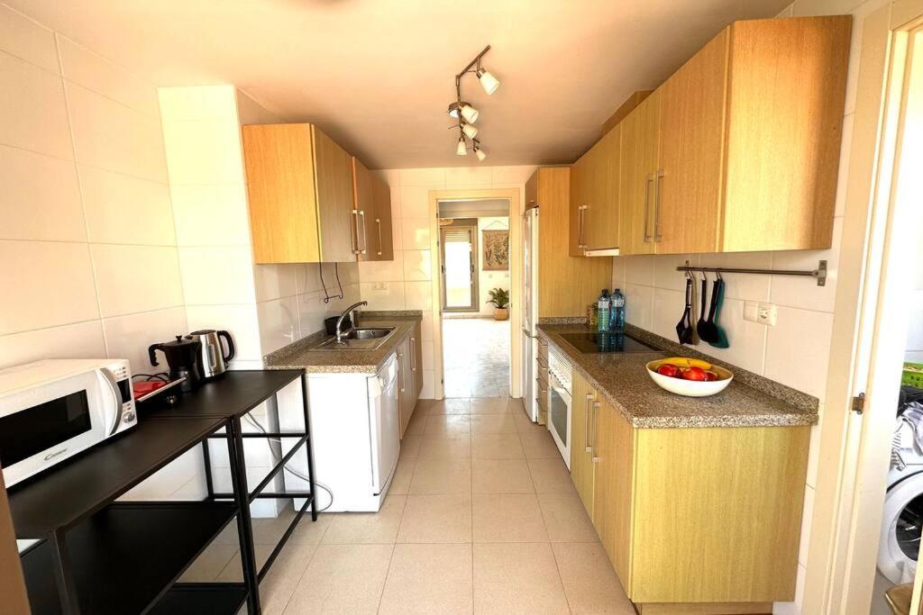 Appartamento Atico Puerto Marina 2 Hab Con Piscina, 500M De La Plata Torremolinos Esterno foto
