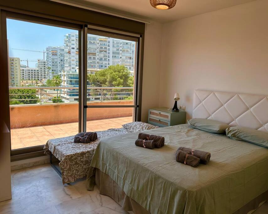 Appartamento Atico Puerto Marina 2 Hab Con Piscina, 500M De La Plata Torremolinos Esterno foto
