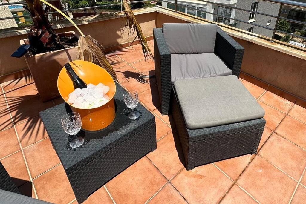 Appartamento Atico Puerto Marina 2 Hab Con Piscina, 500M De La Plata Torremolinos Esterno foto